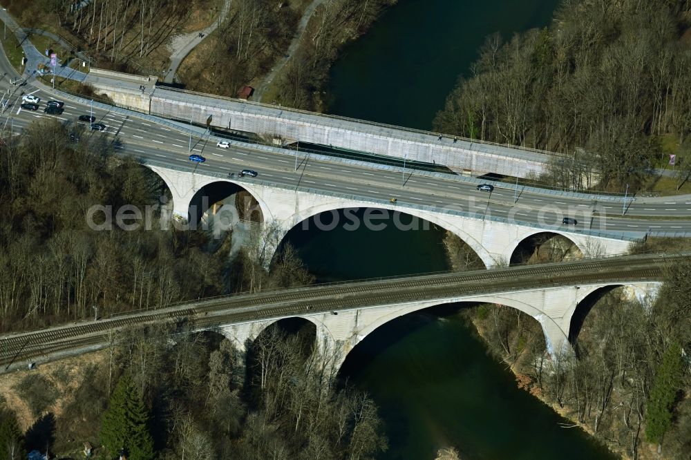 Aerial image Kempten (Allgäu) - River - bridge structures to cross the Iller - railway, road and historical Koenig-Ludwig-Bruecke in Kempten (Allgaeu) in the state Bavaria, Germany
