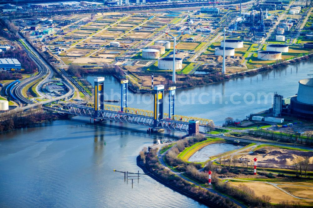 Aerial image Hamburg - River - bridge construction Kattwykbruecke about the Suederelbe on street Kattwykdamm in the district Wilhelmsburg in Hamburg, Germany