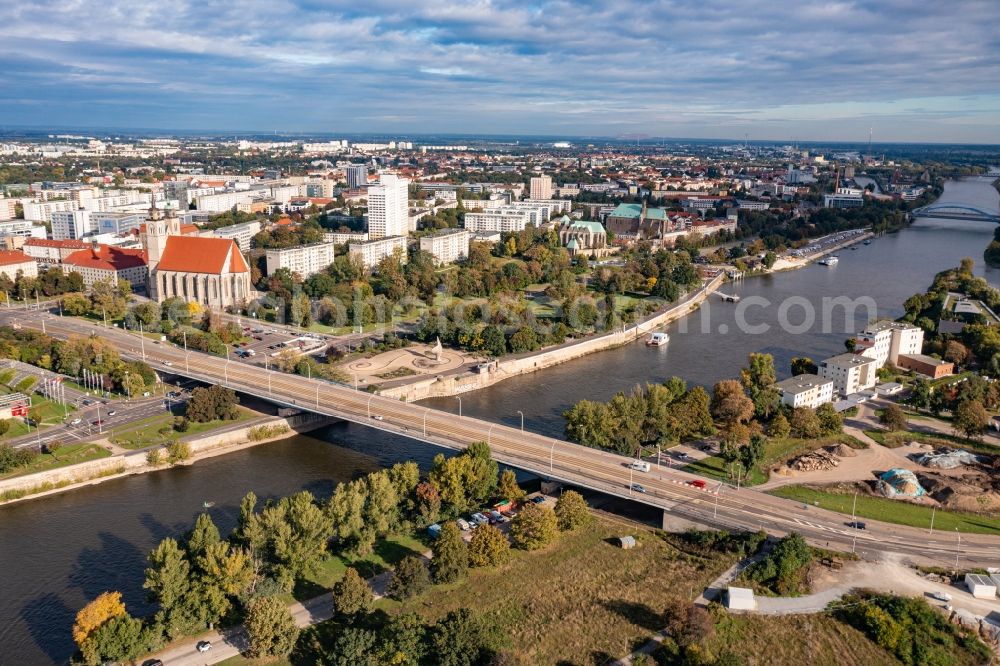 Aerial photograph Magdeburg - River - bridge construction Neue Strombruecke in Magdeburg in the state Saxony-Anhalt, Germany