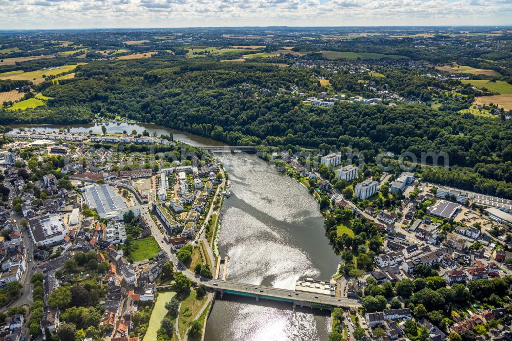 Essen from the bird's eye view: River - bridge construction Ruhrbruecke Kettwig on Ringstrasse in the district Kettwig in Essen at Ruhrgebiet in the state North Rhine-Westphalia, Germany