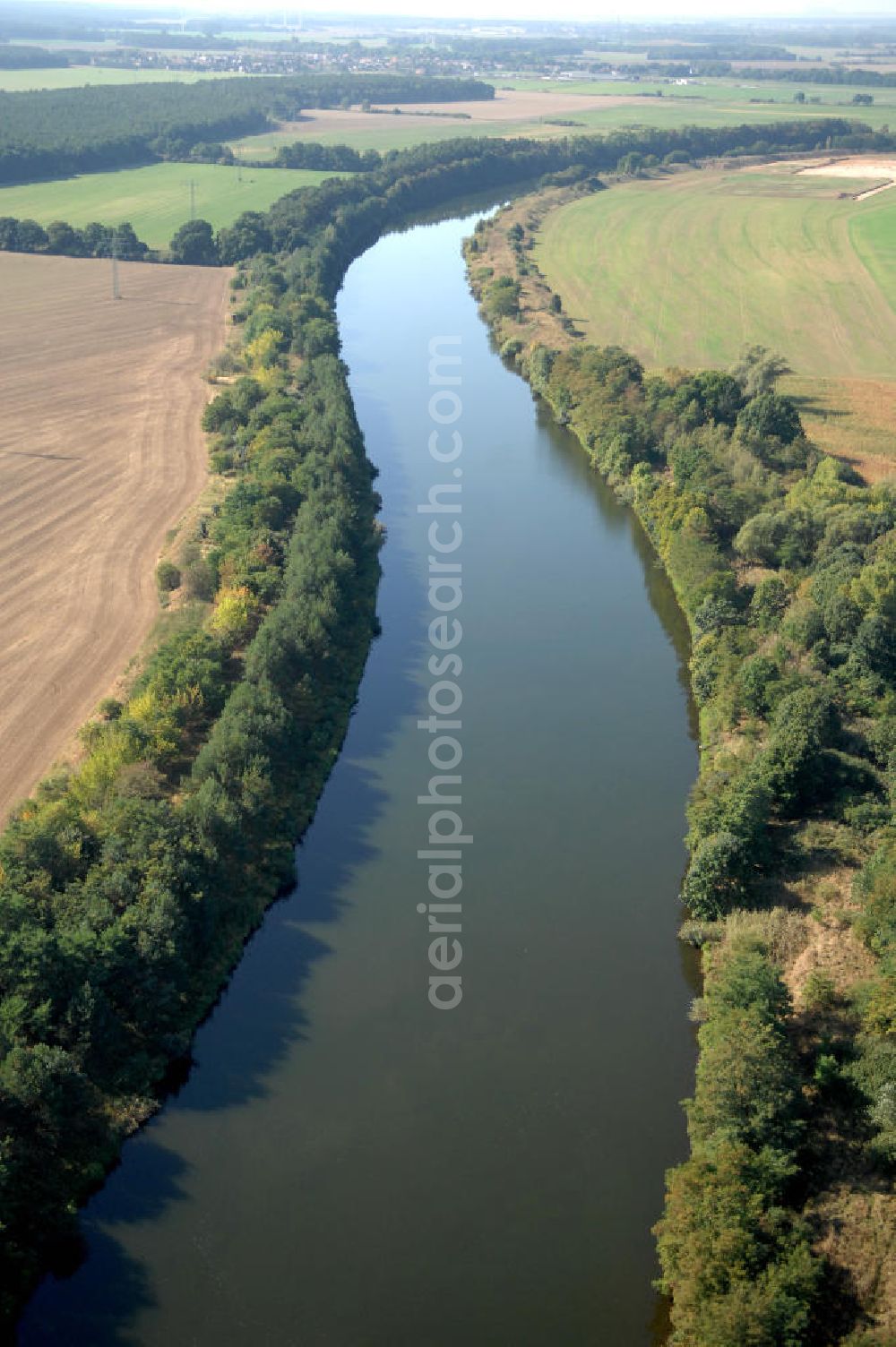 GENTHIN from above - Blick auf den Flussverlauf des Elbe-Havel-Kanal zwischen Genthin und Parey.