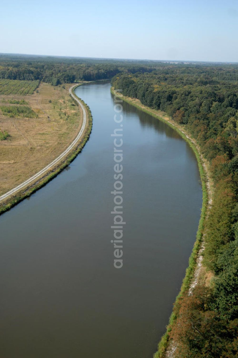 Aerial photograph Kade - Blick auf den Flussverlauf des Elbe-Havel-Kanal zwischen Kade und Genthin.