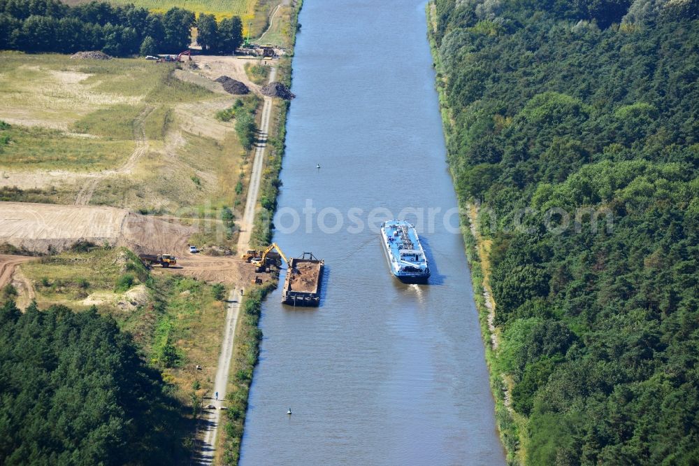 Aerial image Kade OT Kader Schleuse - Course of the river Elbe-Havel-Canel between Kade and Genthin in the state Saxony-Anhalt