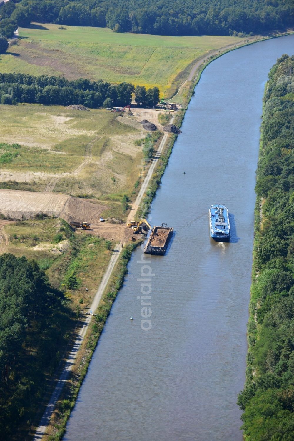 Aerial photograph Kade OT Kader Schleuse - Course of the river Elbe-Havel-Canel between Kade and Genthin in the state Saxony-Anhalt