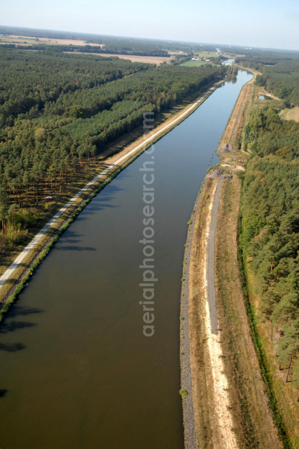 Wusterwitz from above - Blick auf den Flussverlauf des Elbe-Havel-Kanal zwischen Wusterwitz und Kade OT Kader Schleuse.