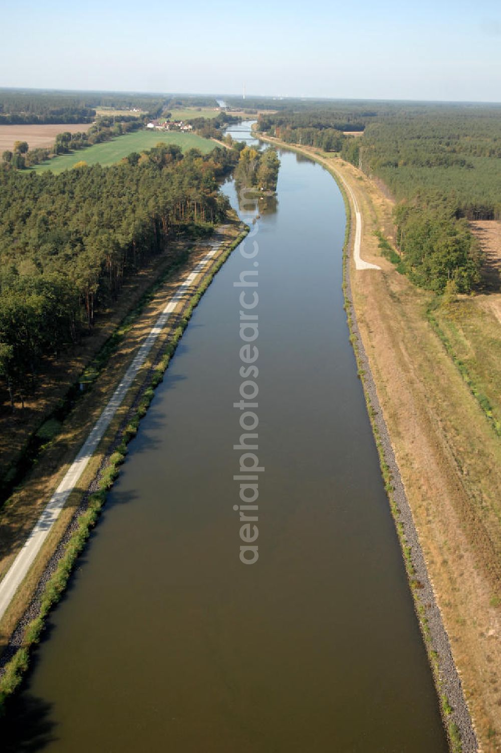 Aerial image Wusterwitz - Blick auf den Flussverlauf des Elbe-Havel-Kanal zwischen Wusterwitz und Kade OT Kader Schleuse.