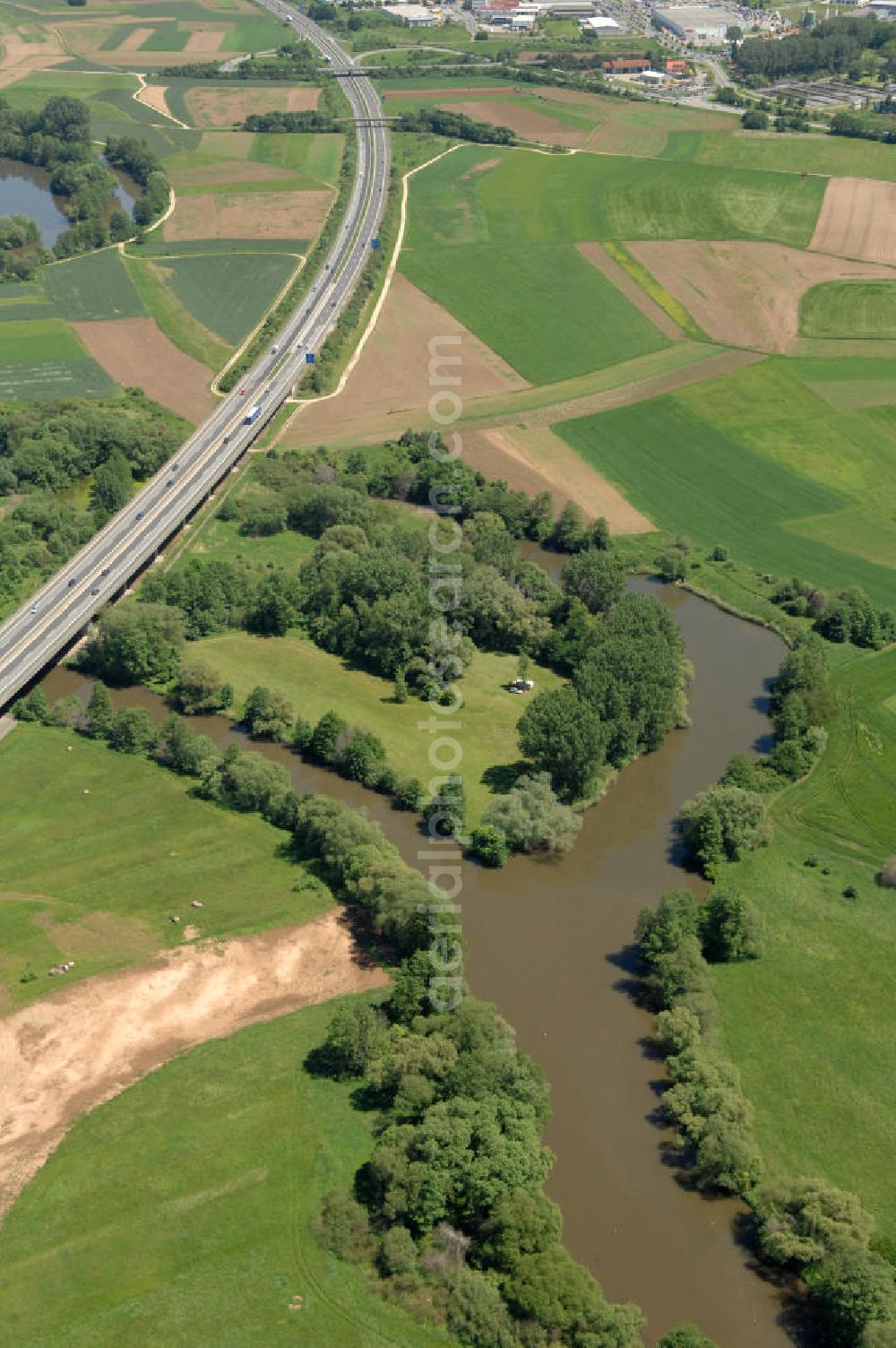 Aerial photograph Bischberg - Mainverlauf Richtung Nordosten.