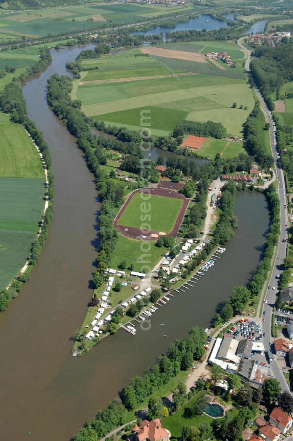 Eltmann from the bird's eye view: Main-Flussverlauf mit Altarm bei Eltmann.