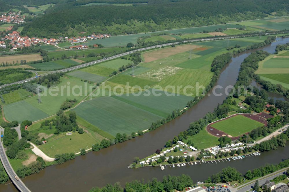 Eltmann from the bird's eye view: Main-Flussverlauf mit Altarm bei Eltmann.