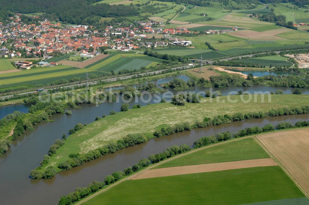 Aerial image Eschenbach - Main-Flussverlauf mit Altarm bei Eschenbach.