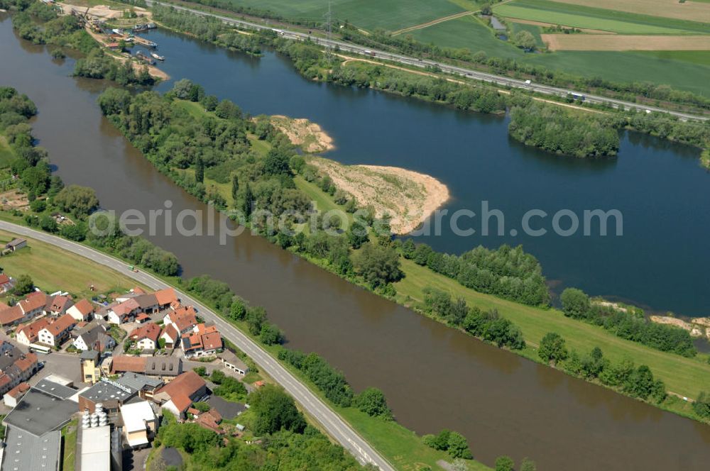 Aerial photograph Eschenbach - Main-Flussverlauf Richtung Westen.