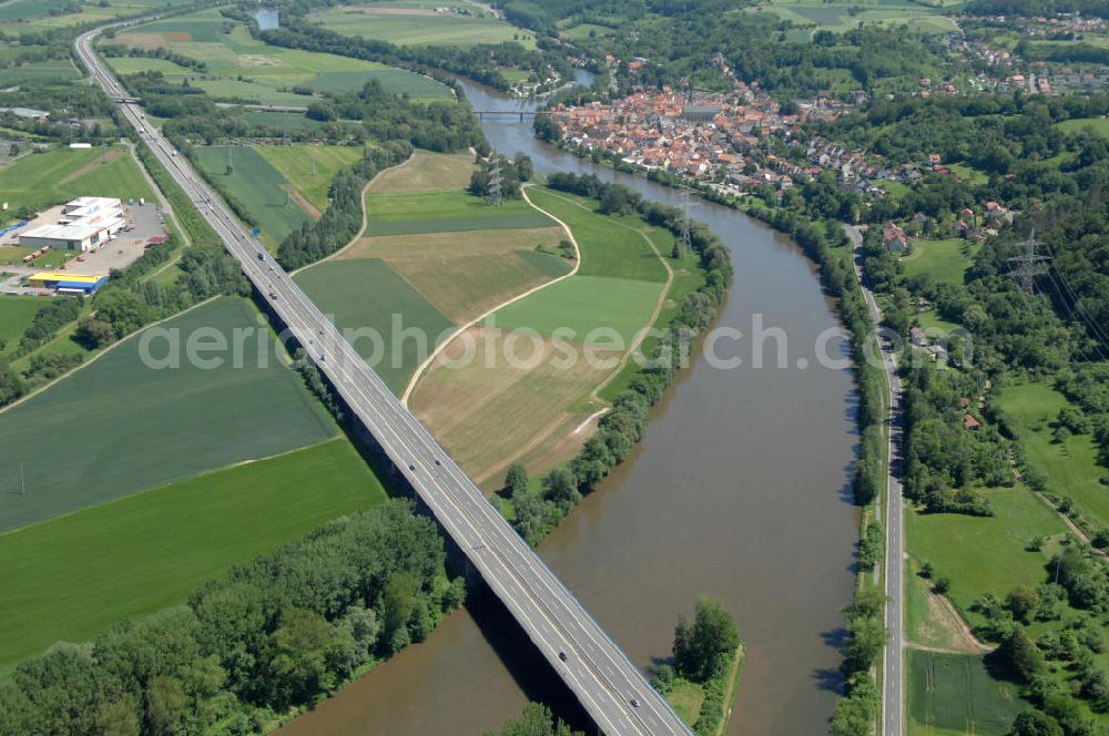 Aerial image Limbach - Main-Flussverlauf Richtung Osten nahe der Autobahn A 70 mit Brücke.