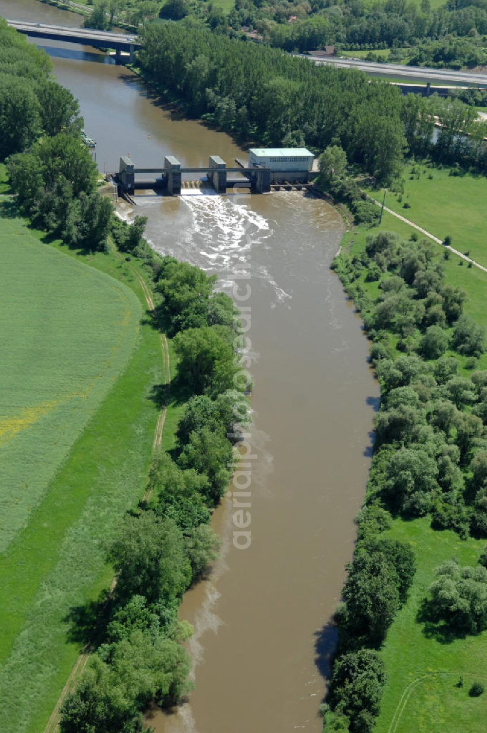 Aerial image Limbach - Main-Flussverlauf mit Mainstau / Wehr Limbach.