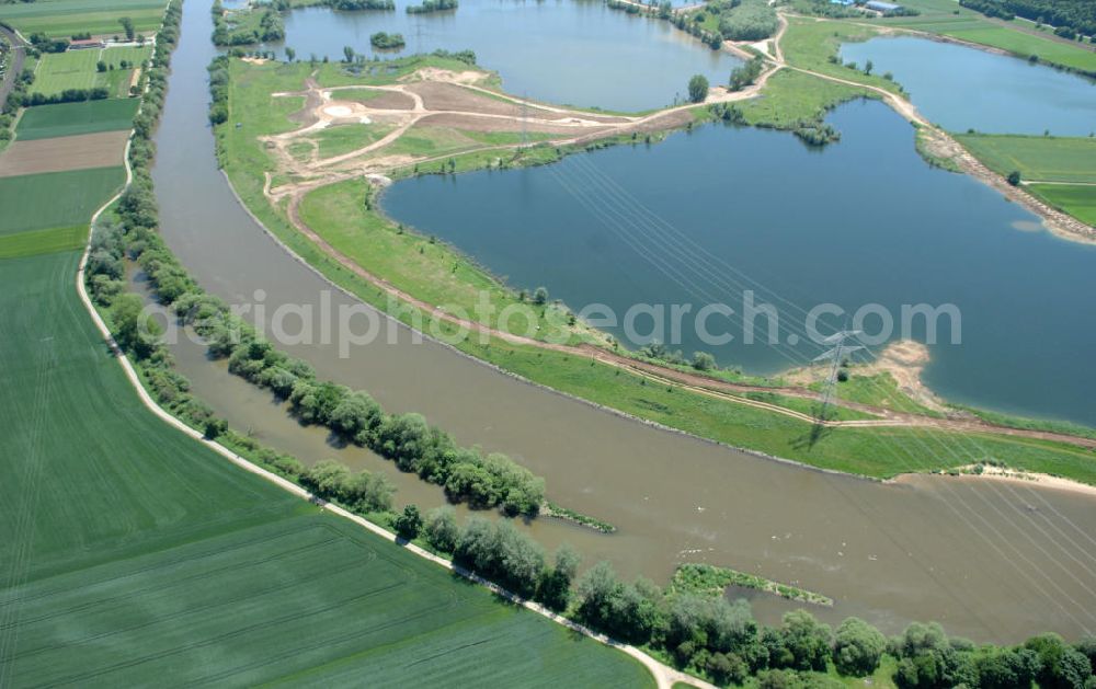 Aerial photograph Roßstadt - Main-Flussverlauf bei Roßstadt.