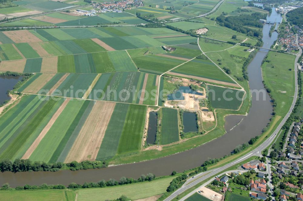 Trunstadt from above - Main-Flussverlauf bei Trunstadt Richtung Osten.