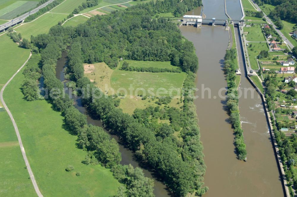 Aerial image Viereth - Main-Flussverlauf mit Altarm an der Staustufe Schleuse und Wehr Viereth.