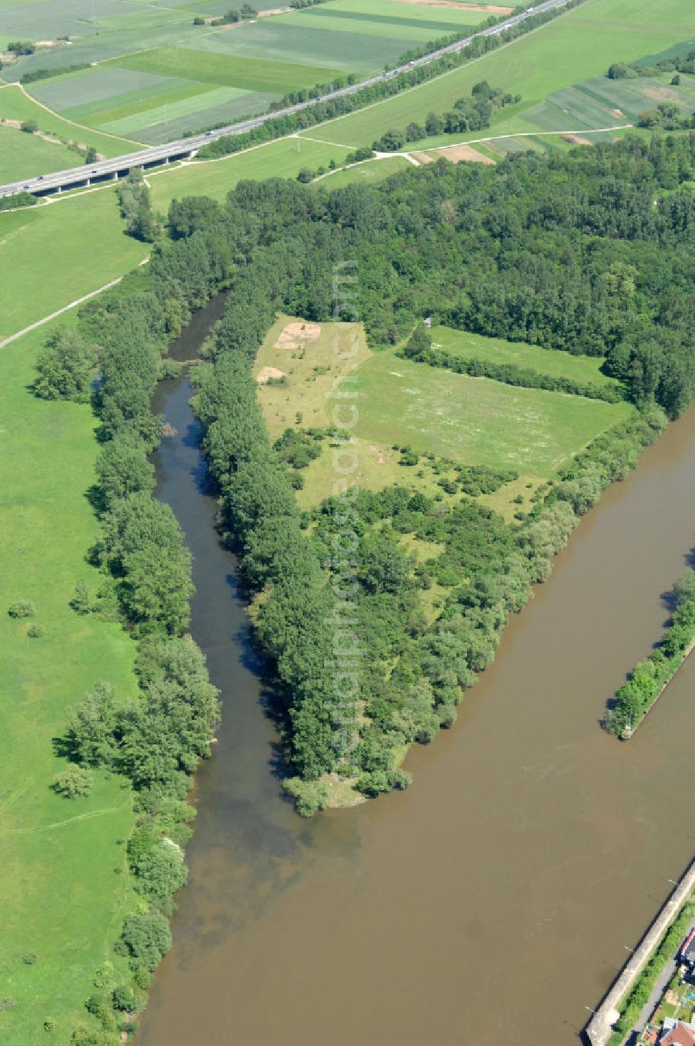 Viereth from above - Main-Flussverlauf mit Altarm bei Viereth.