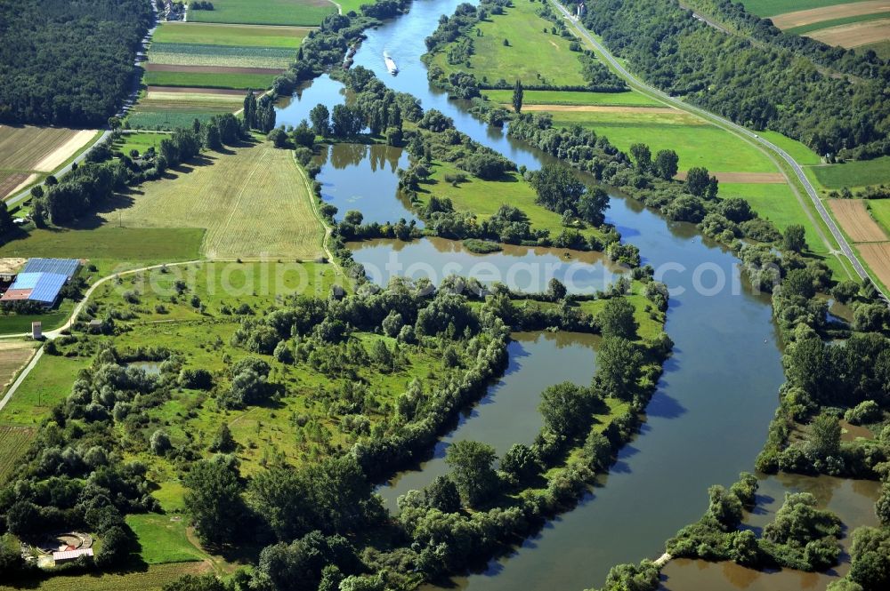 Albertshofen from the bird's eye view: View from north along the Main river near by Albertshofen in the state Bavaria