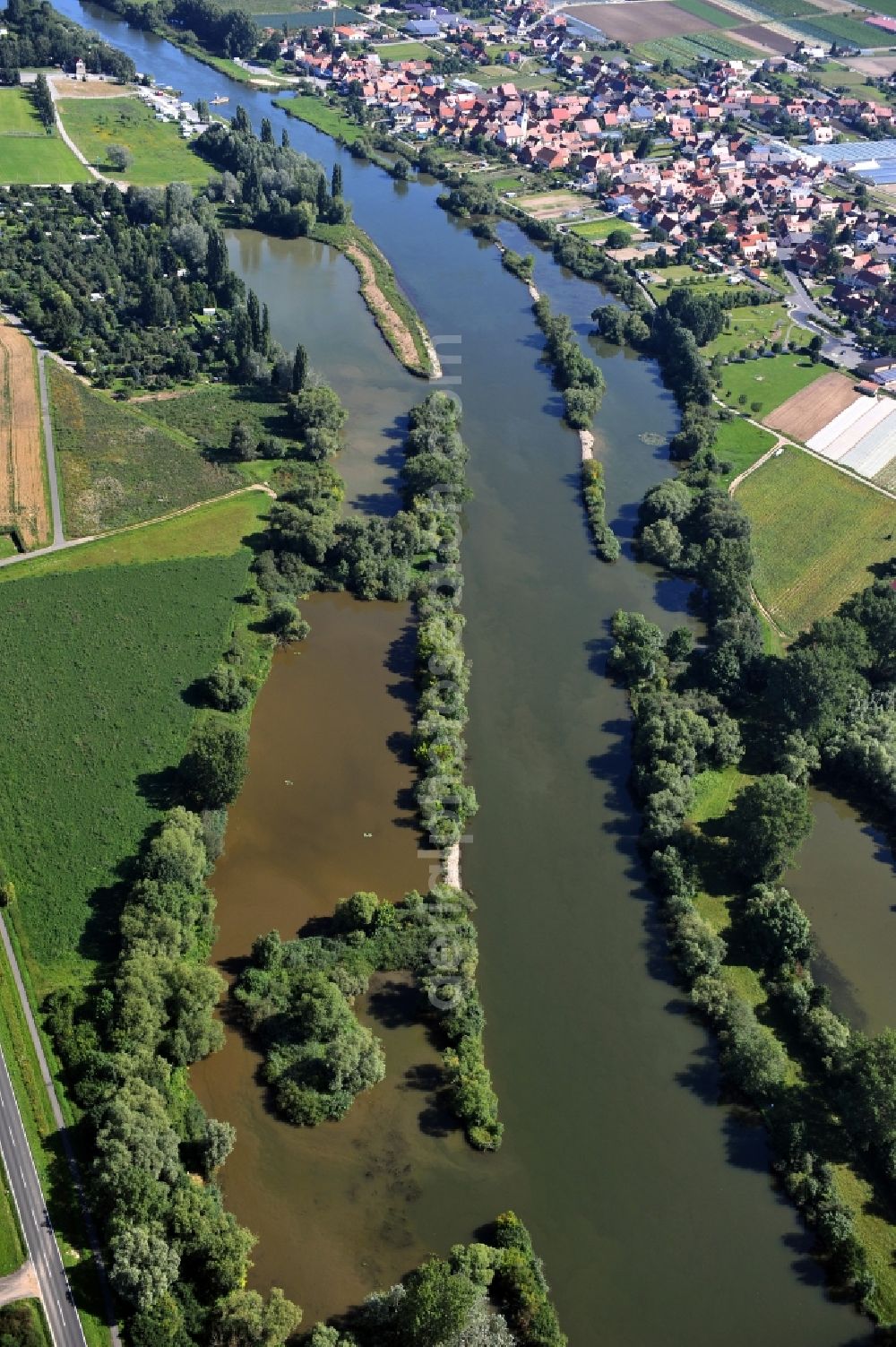 Aerial photograph Albertshofen - View from south along the Main river near by Albertshofen in the state Bavaria