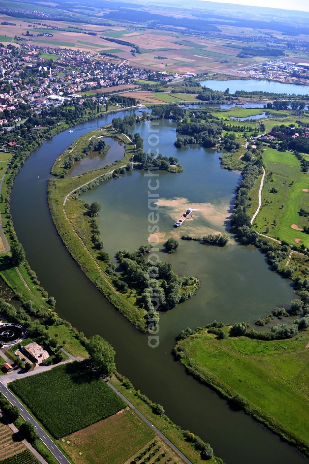 Aerial image Dettelbach - View from west along the Main river with the district Mainsondheim of Dettelbach at the left riverside in the state Bavaria