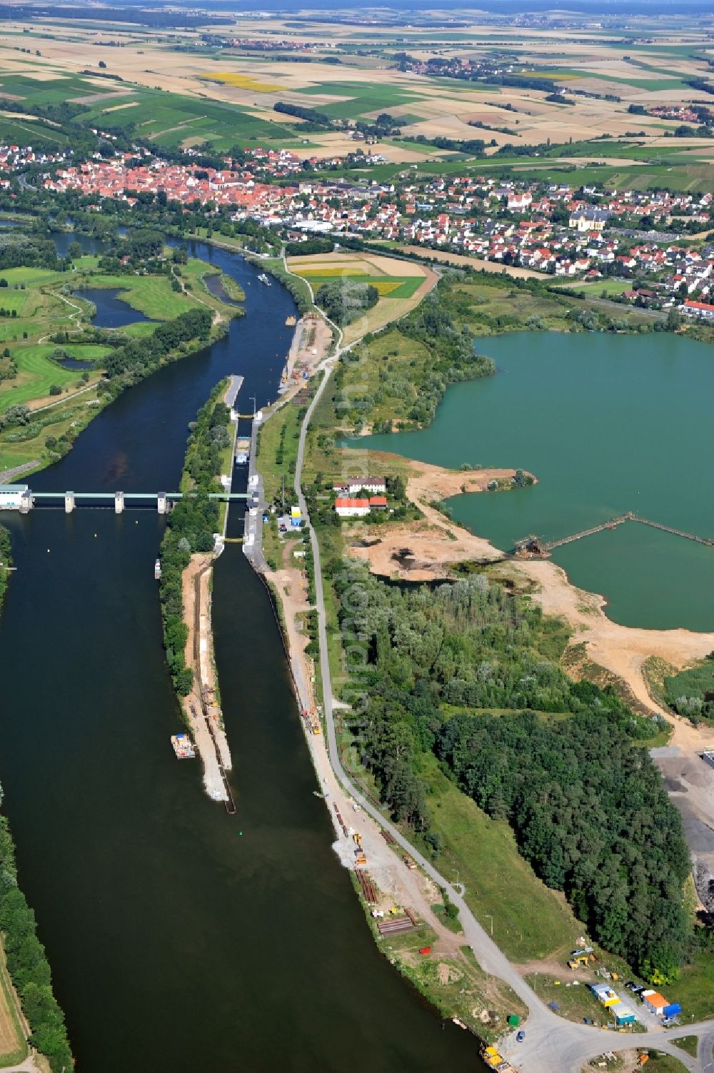 Aerial photograph Dettelbach - View from east along the Main river with the lock Dettelbach in the state Bavaria