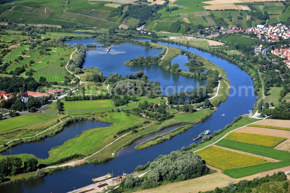 Aerial image Dettelbach - View from east along the Main river with the district Mainsondheim of Dettelbach at the left riverside in the state Bavaria