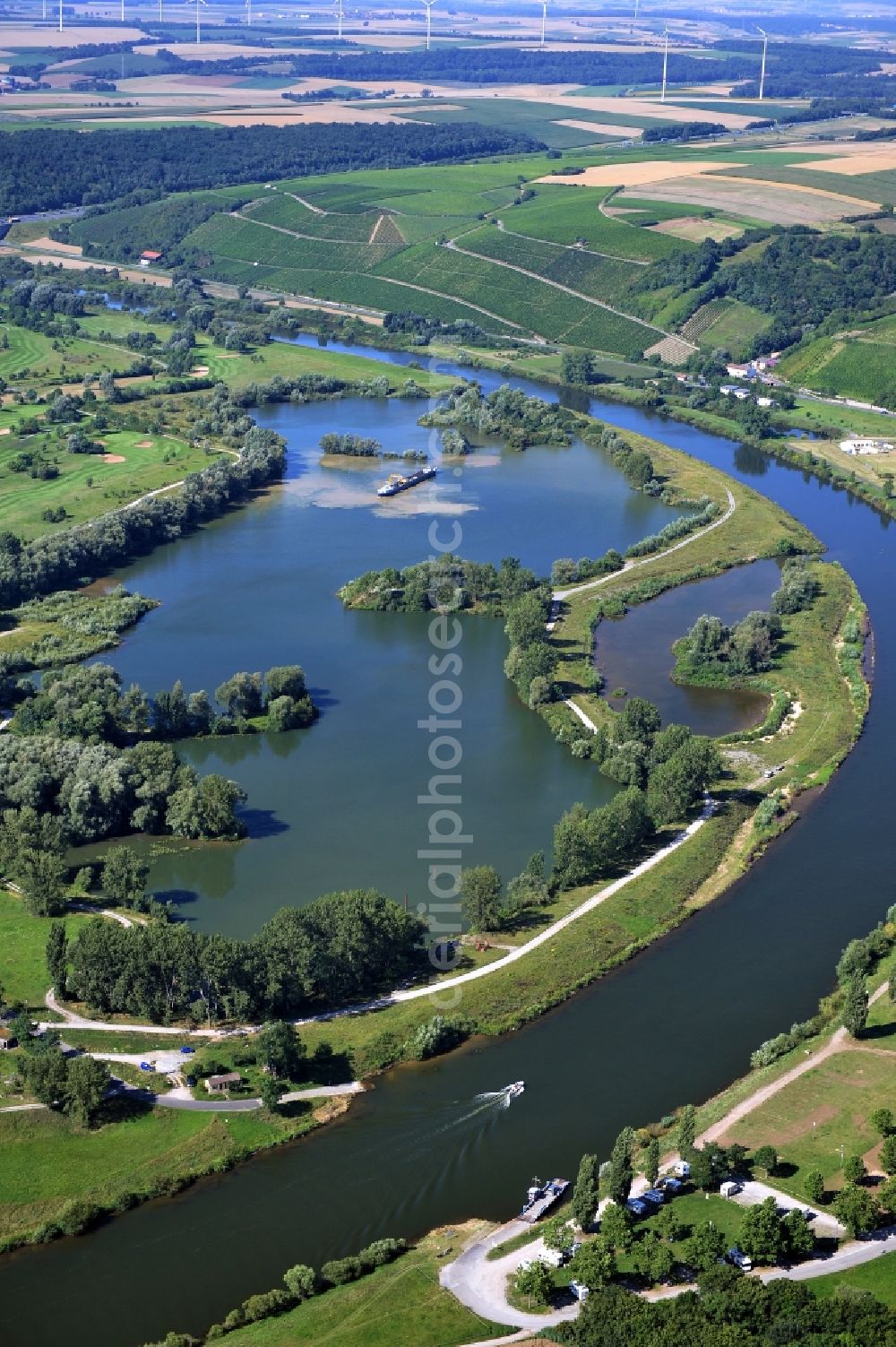 Aerial photograph Dettelbach - View from east along the Main river with the district Mainsondheim of Dettelbach at the left riverside in the state Bavaria