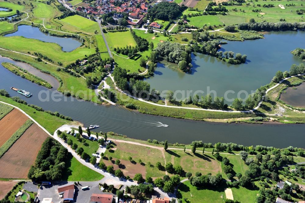 Aerial photograph Dettelbach - View from north along the Main river with the district Mainsondheim of Dettelbach at the left riverside in the state Bavaria