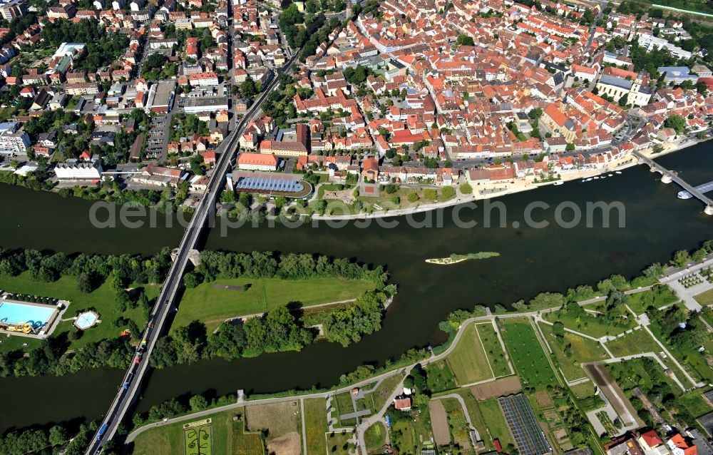 Aerial image Kitzingen - View from east along the Main river with the Konrad-Adenauer-Bridge and the open-air bath on the Mondsee Island and Pipins Bridge, Old Main Bridge in Kitzingen in the state Bavaria