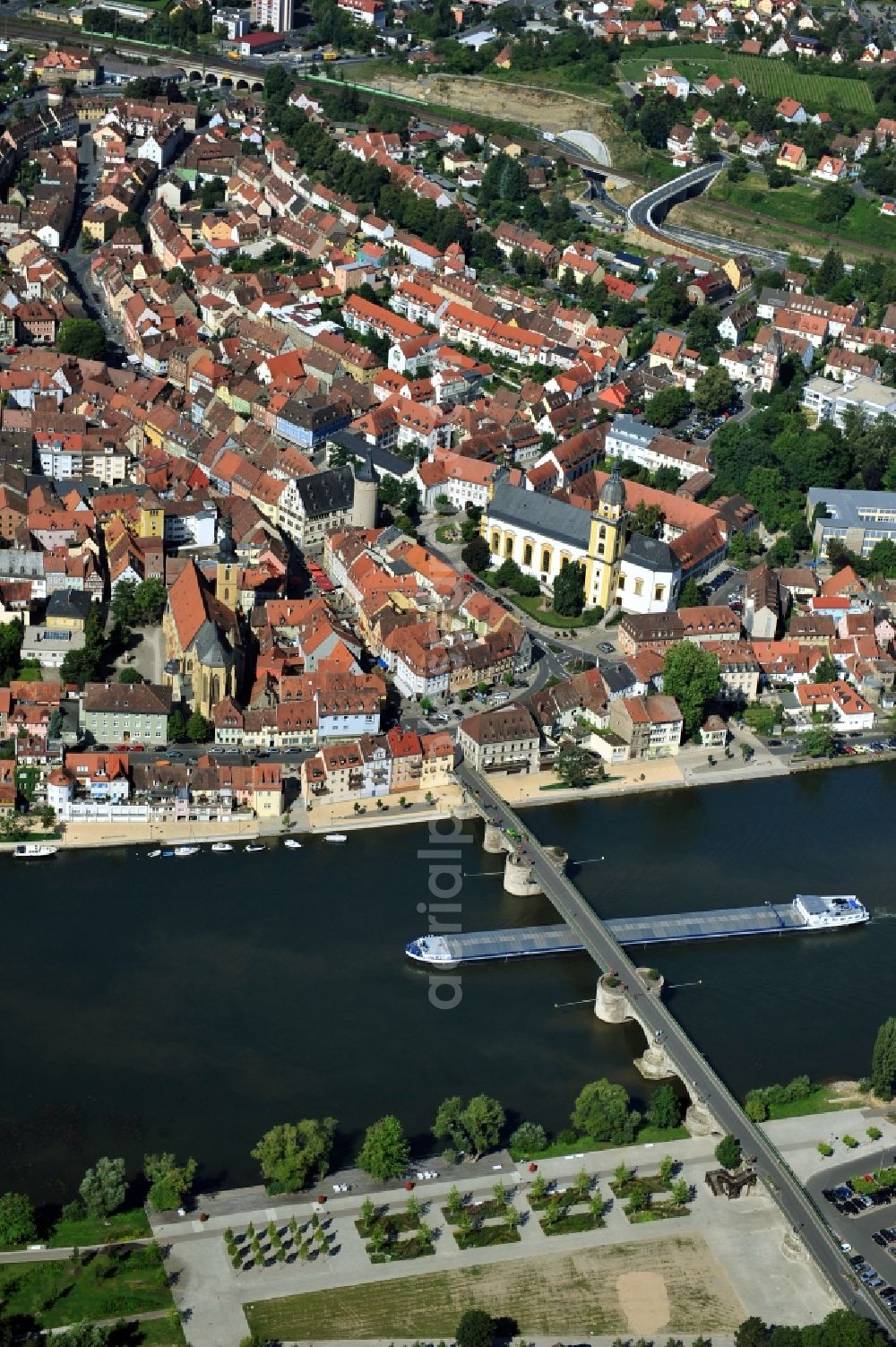 Aerial image Kitzingen - View from east along the Main river with the Pipins Bridge, Old Main Bridge in Kitzingen in the state Bavaria