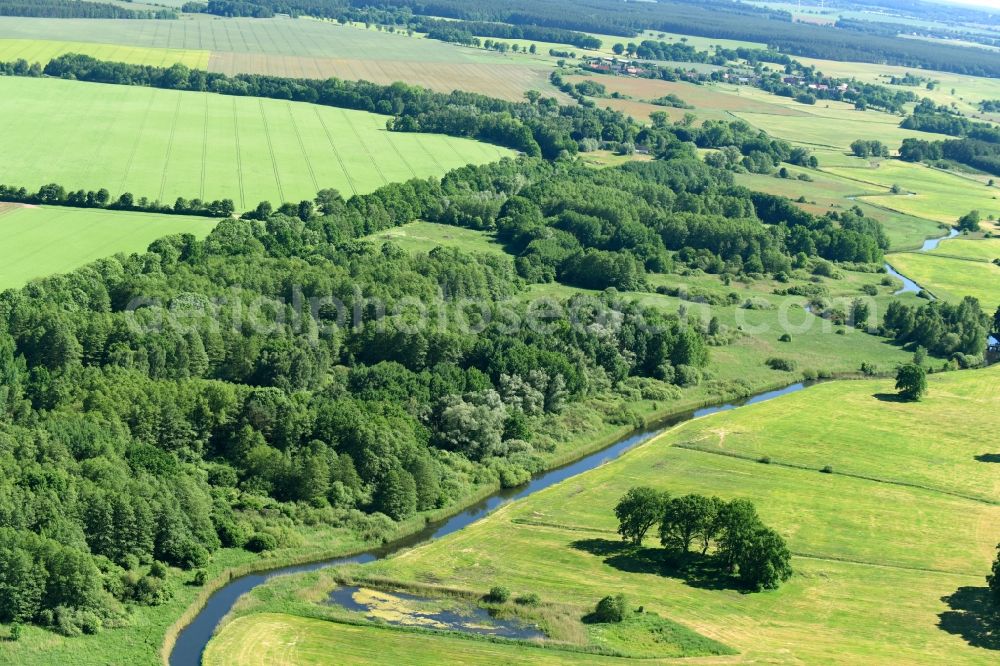 Siggelkow from above - Riparian zones on the course of the river of Mueritz-Elde Wasserstrasse and dem Fluss Alte Elde in Siggelkow in the state Mecklenburg - Western Pomerania, Germany