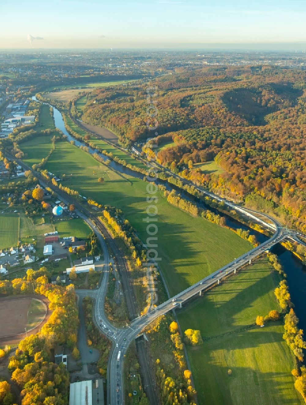 Aerial image Wetter (Ruhr) - Ruhr River at the new Ruhr bridge underneath Gederner street - federal road B226 in Wetter (Ruhr) in the state North Rhine-Westphalia