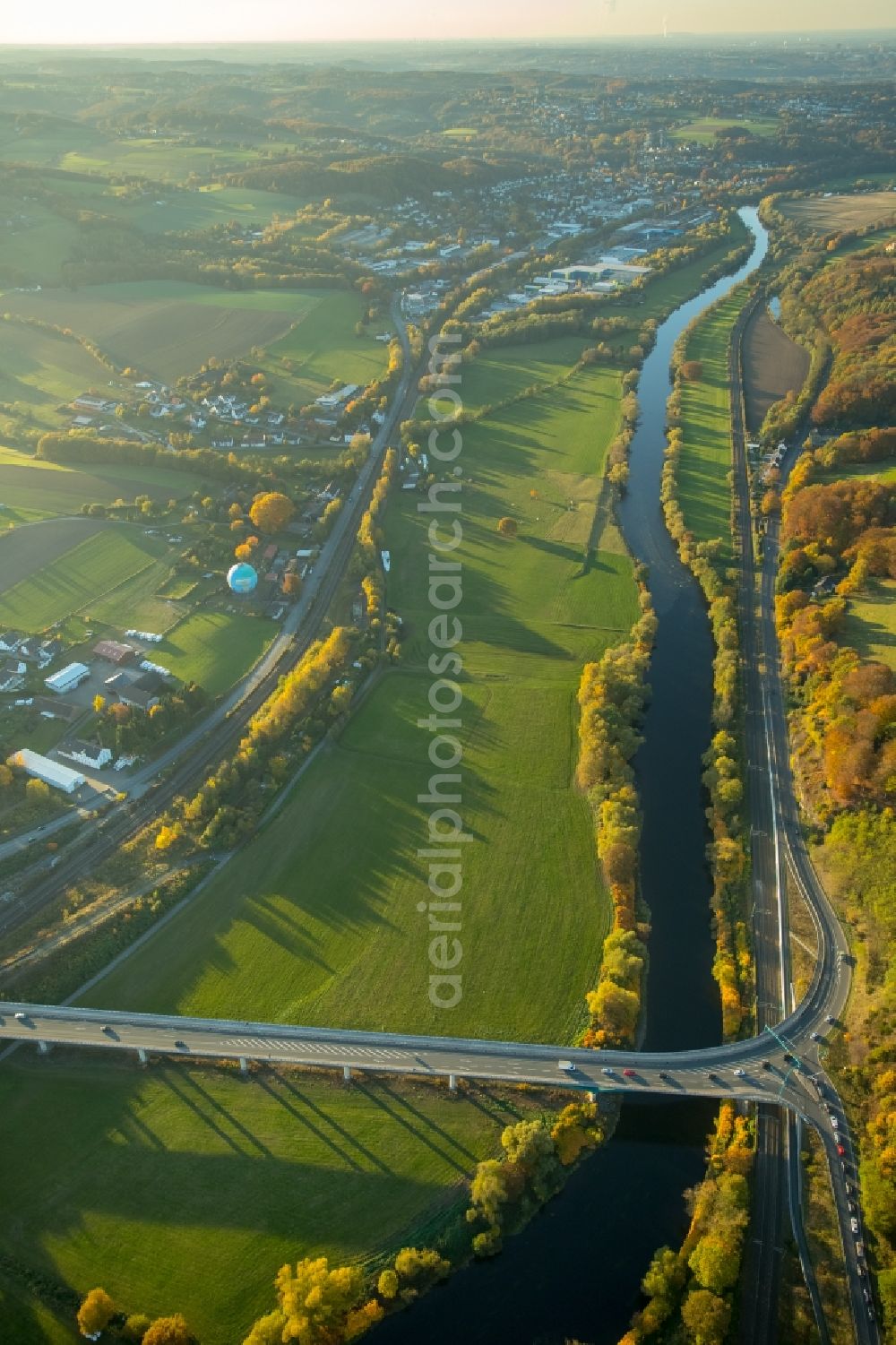 Aerial photograph Wetter (Ruhr) - Ruhr River at the new Ruhr bridge underneath Gederner street - federal road B226 in Wetter (Ruhr) in the state North Rhine-Westphalia