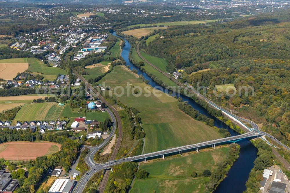 Aerial image Wetter (Ruhr) - Ruhr River at the Ruhrbruecke underneath Gederner street - federal road B226 in Wetter (Ruhr) in the state North Rhine-Westphalia