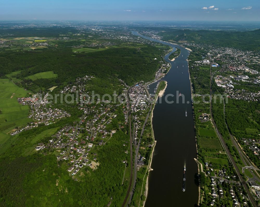 Aerial image Remagen Oberwinter - Course of the river on the banks of the Rhine in the district of Oberwinter in Remagen in Rhineland-Palatinate