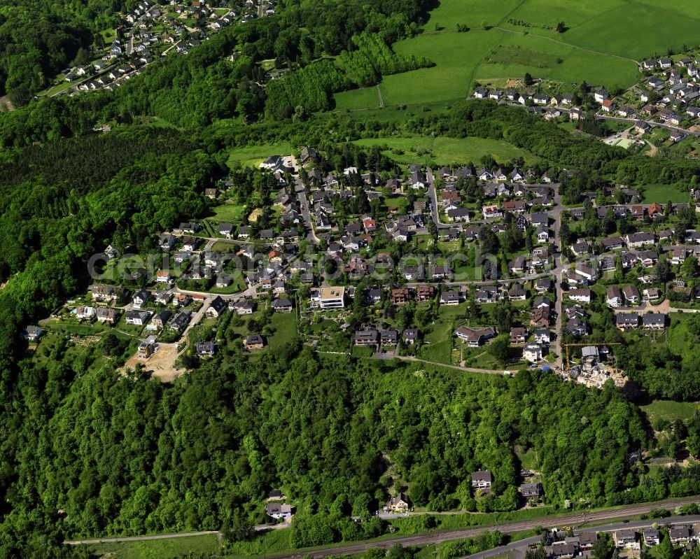 Aerial photograph Remagen Oberwinter - Course of the river on the banks of the Rhine in the district of Oberwinter in Remagen in Rhineland-Palatinate