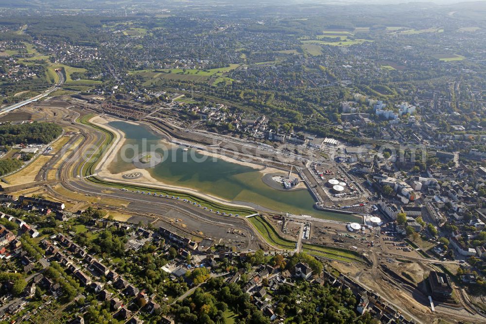 Aerial photograph Dortmund - Beginn der Flutung des Phoenix-Sees im Stadtteil Hörde. Auf dem ehemaligen Gelände der Hermannshütte soll ein 24 Hektar großer See mit einer Länge von 1.230 Metern und einer Breite von 310 Metern entstehen. Beginning of the flooding of the lake Phoenix. On the former site of the ironworks Hermannshutte a 24 hectares large lake will be formed.