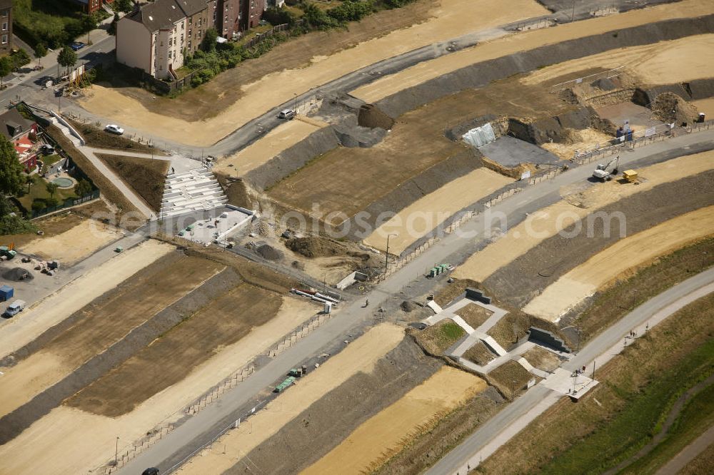 Aerial image Dortmund Hörde - Aufnahme der Flutung der Phoenix-Sees im Stadtteil Hörde mit Fischaugenobjektiv. Auf dem ehemaligen Gelände der Hermannshütte soll ein 24 Hektar großer See mit einer Länge von 1.230 Metern und einer Breite von 310 Metern entstehen. The flooding of Lake Phoenix with fish-eye lens. On the former site of the ironworks Hermannhutte, a 24 hectares large lake will be formed.