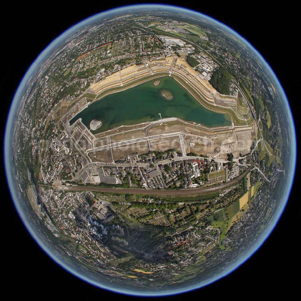 Dortmund Hörde from above - Fish-Eye Aufnahme der Flutung der Phoenix-Sees im Stadtteil Hörde mit Fischaugenobjektiv. Auf dem ehemaligen Gelände der Hermannshütte soll ein 24 Hektar großer See mit einer Länge von 1.230 Metern und einer Breite von 310 Metern entstehen. The flooding of Lake Phoenix with fish-eye lens. On the former site of the ironworks Hermannhutte, a 24 hectares large lake will be formed.