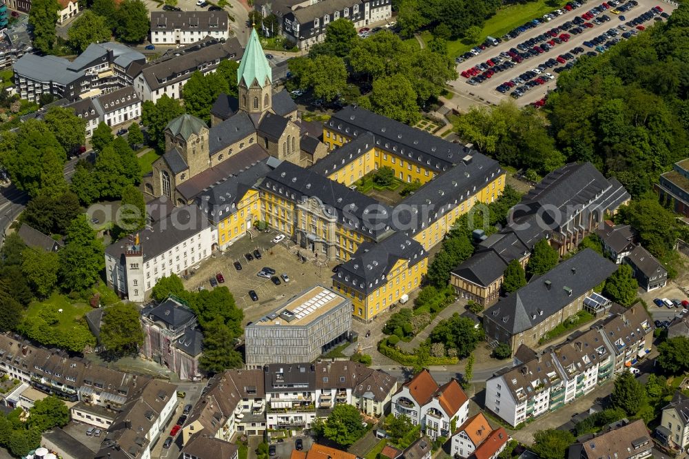 Essen OT Werden from the bird's eye view: View of the Folkwang University of Arts in the district of Werden in Essen in the state of North Rhine-Westphalia