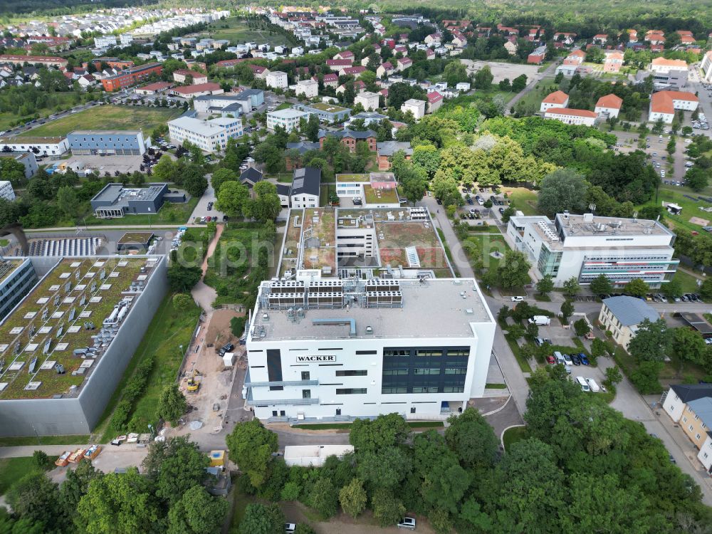 Aerial image Halle (Saale) - Research building and office complex Competence Center for mRNA Drugs at the Weinberg Campus on Heinrich-Damerow-Strasse - Erich-Neuss-Weg in Halle (Saale) in the state of Saxony-Anhalt, Germany