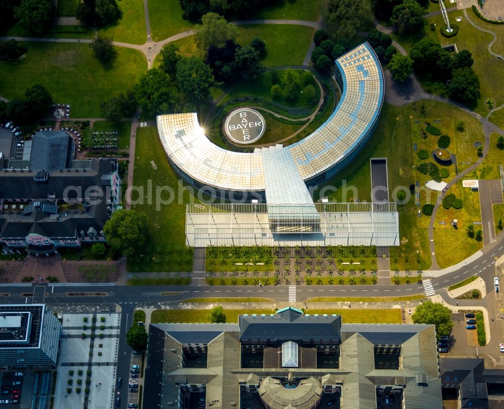 Aerial photograph Leverkusen - Research building and office complex of Bayer Business Services GmbH on Kaiser-Wilhelm-Allee in the district Flittard in Leverkusen in the state North Rhine-Westphalia, Germany