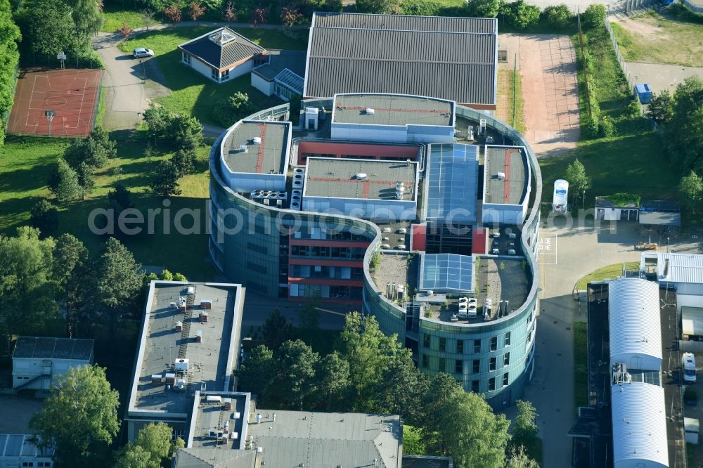 Aerial photograph Rostock - Research building and office complex of the biotechnology enterprises Seracell Pharma AG and the Centogene AG in Rostock in the federal state Mecklenburg-West Pomerania, Germany