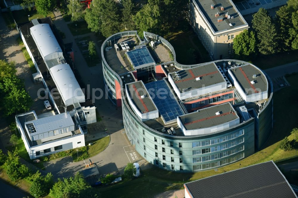 Rostock from the bird's eye view: Research building and office complex of the biotechnology enterprises Seracell Pharma AG and the Centogene AG in Rostock in the federal state Mecklenburg-West Pomerania, Germany