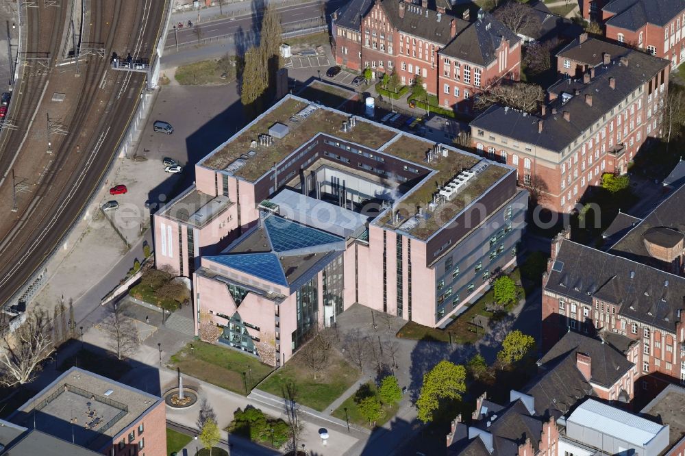 Berlin from the bird's eye view: Research building and office complex of Deutsches Rheuma-Forschungszentrum (DRFZ) and the Max-Planck-Institut fuer Infektionsbiologie on Virchowweg in Berlin, Germany