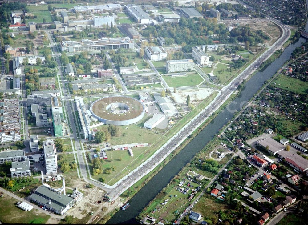 Aerial photograph Berlin - Research building and office complex Elektronen- Speicherring BESSY - Synchrotronstrahlungsquelle in the district Adlershof in Berlin, Germany