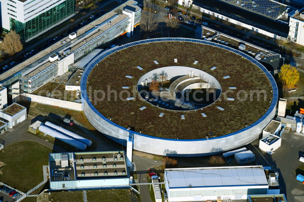 Aerial photograph Berlin - Research building and office complex Elektronen- Speicherring BESSY - Synchrotronstrahlungsquelle on street Magnusstrasse in the district Adlershof in Berlin, Germany