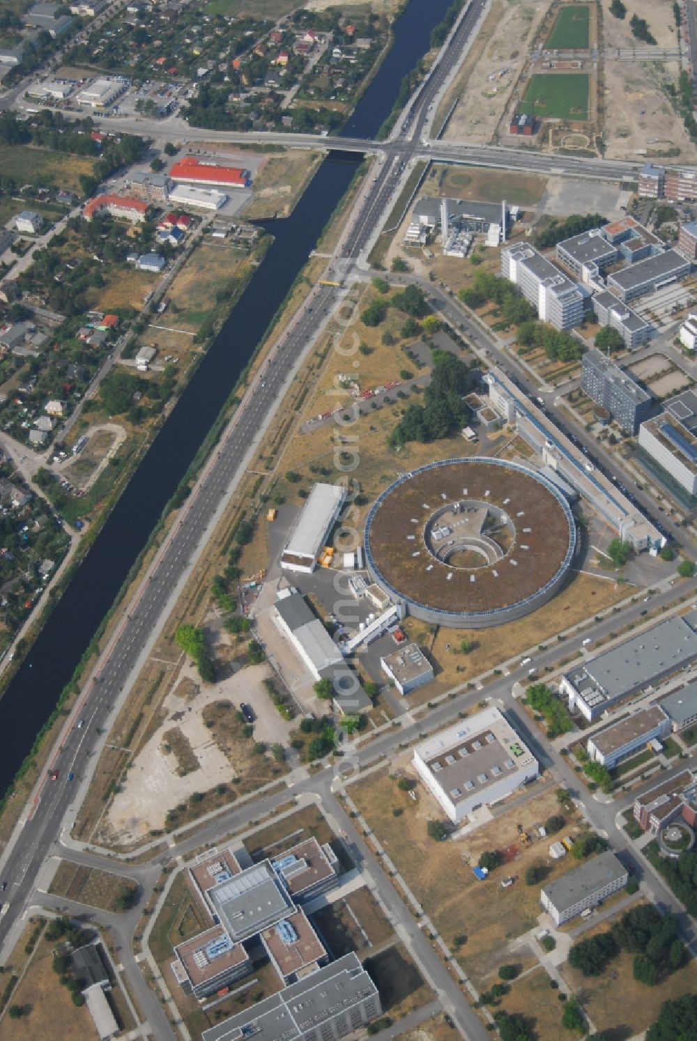 Aerial photograph Berlin - Research building and office complex Elektronen- Speicherring BESSY - Synchrotronstrahlungsquelle in the district Adlershof in Berlin, Germany