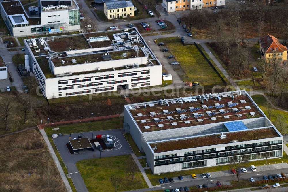 Aerial image Halle (Saale) - Research building and office complex of Fraunhofer-Center fuer Silizium-Photovoltaik CSP and of Gebaeudekomplex of Scil Proteins Production GmbH in Halle (Saale) in the state Saxony-Anhalt, Germany