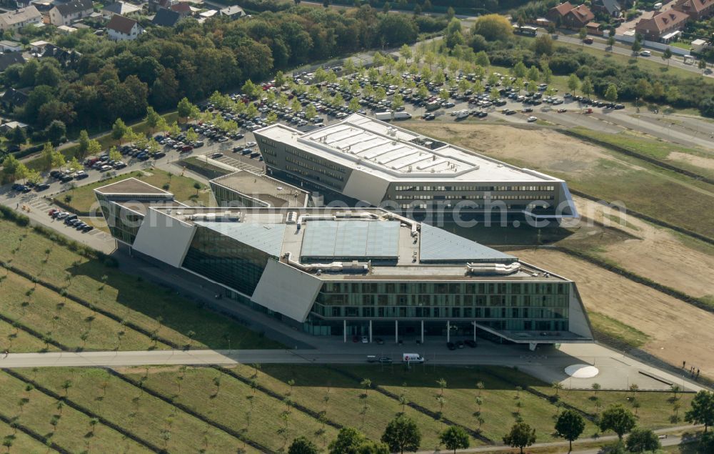 Aerial photograph Wolfsburg - Research building and office complex MobileLifeCampus on street Hermann-Muench-Strasse in the district Hageberg in Wolfsburg in the state Lower Saxony. Information technology is located in the building of Volkswagen AG